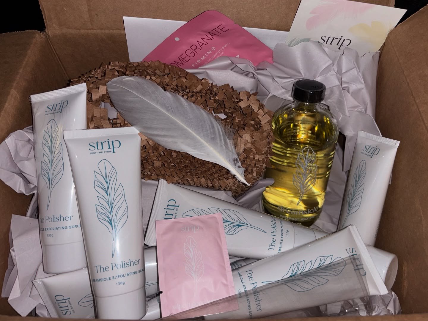 To all my waxing babes ( I guess shavers too 😜)!
NEW pre and post wax care products are in! 

Get at your next wax appointment:

Nourishing Oil
The Polisher Exfoliating Scrub 
Ingrown Hair Serum

Or DM/text me to pick yours up!

#justthestrip #waxer