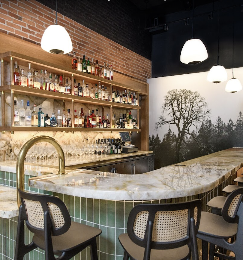 Grounded Table, McMinnville, Oregon