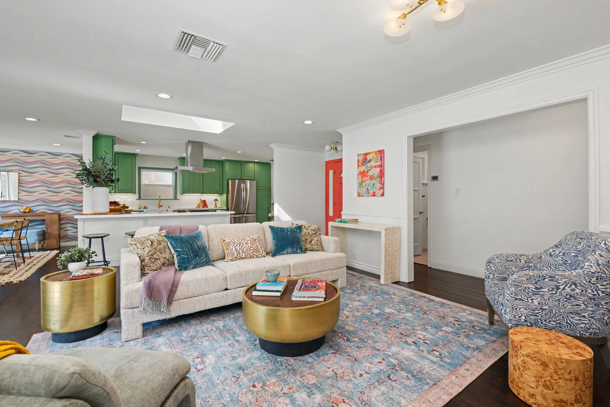 Charming open plan living room and kitchen.