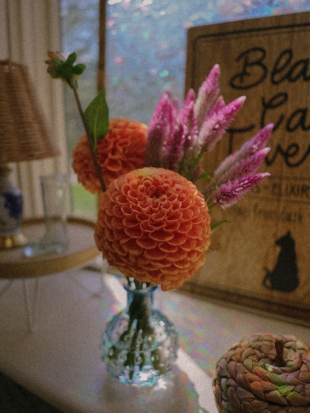 And a lil bud vase as a finishing touch 🍁🍂