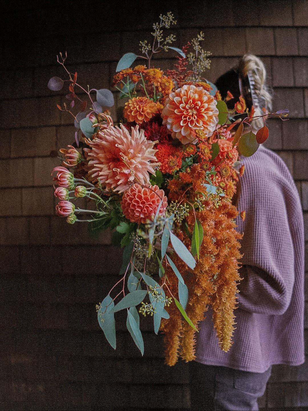 Whimsical fall wedding florals for @fusroduffy 🌾✨🧡