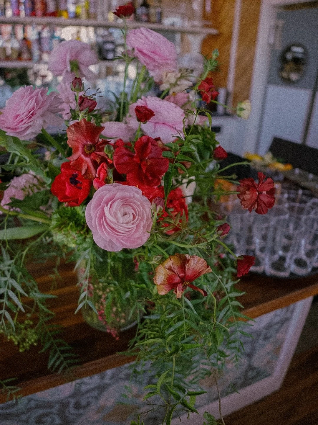 BLOOMS &amp; BRUNCH