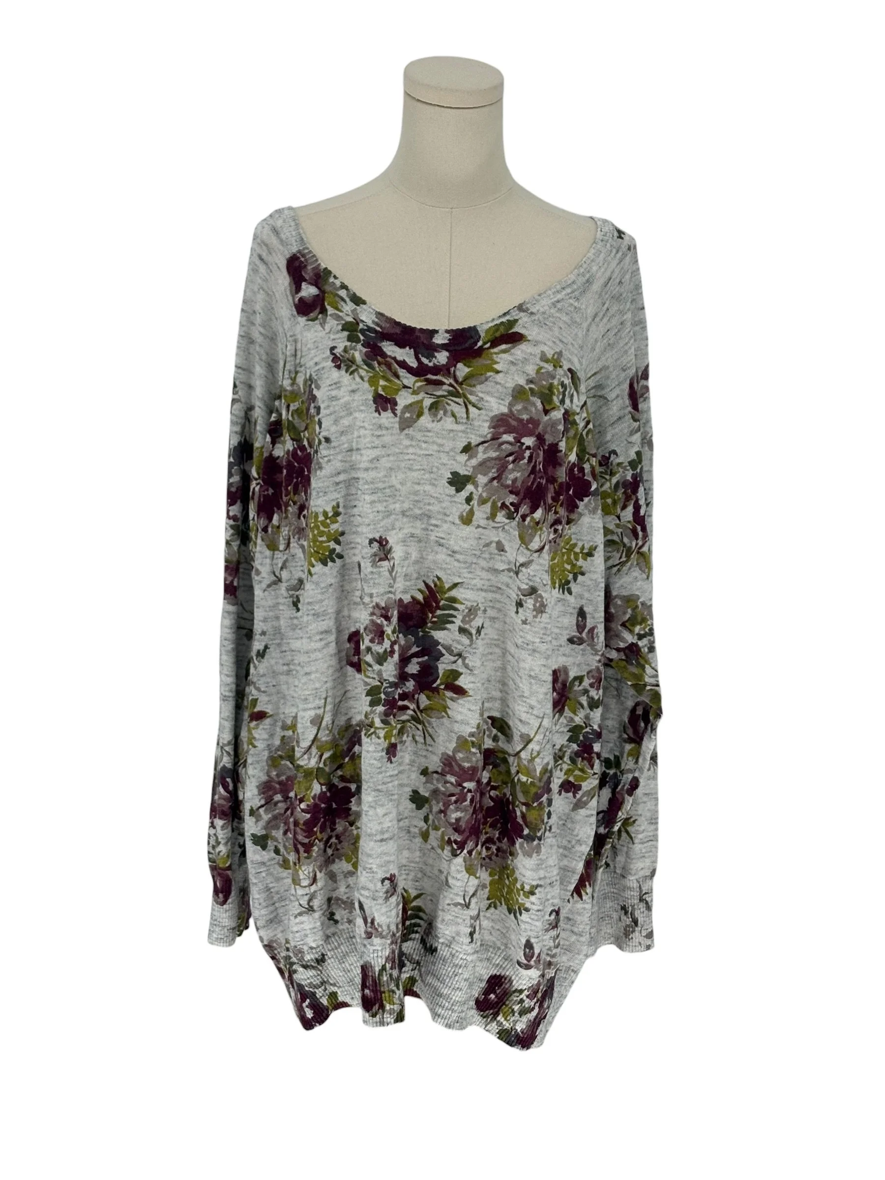 Torrid Gray Floral Print Knit Sweater (Size 5)