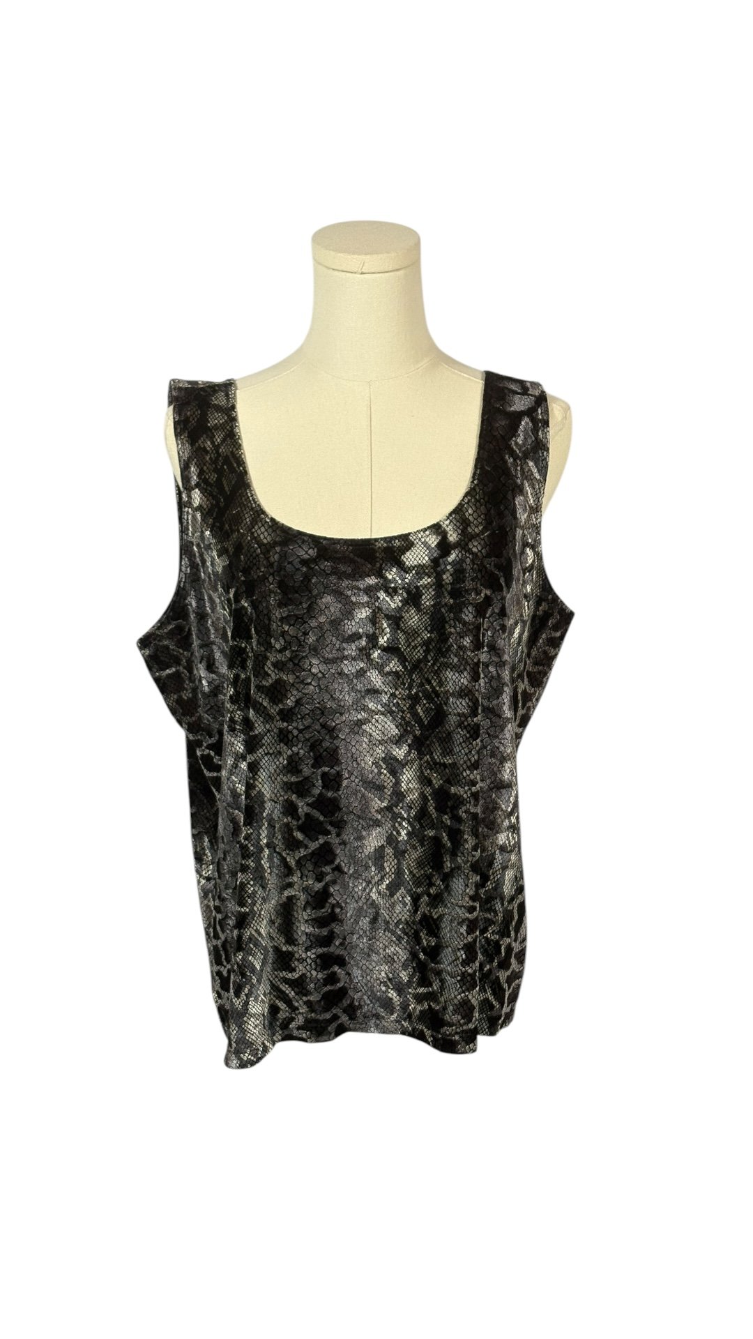 Private Edition by Chico's Gray & Black Velour Snakeskin Cropped Tank (Size 3)