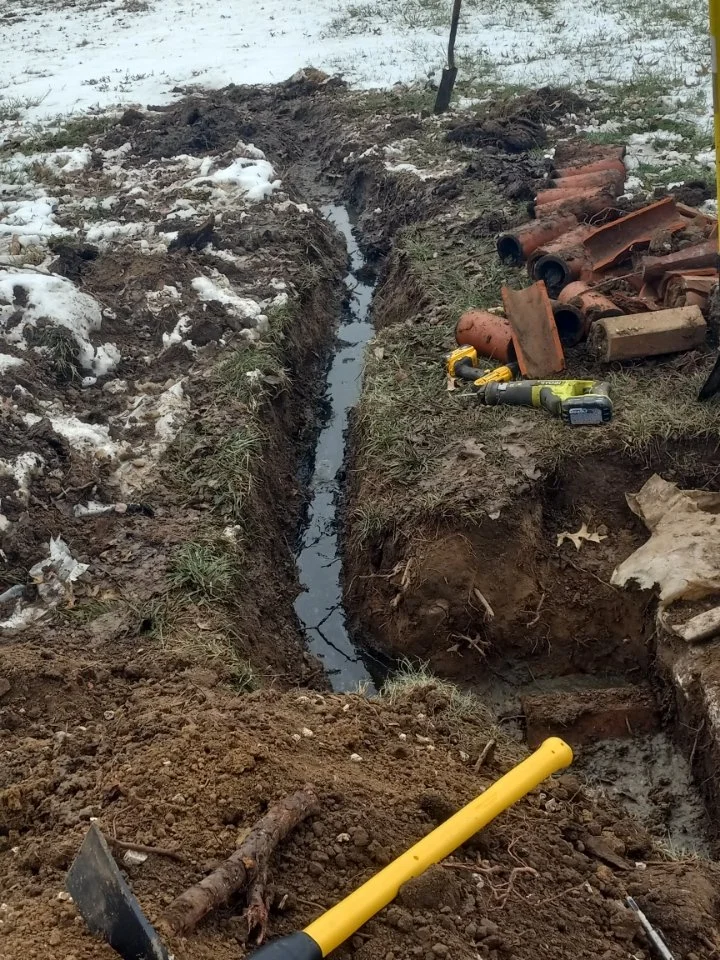 Old Septic System - New Parts Installed 