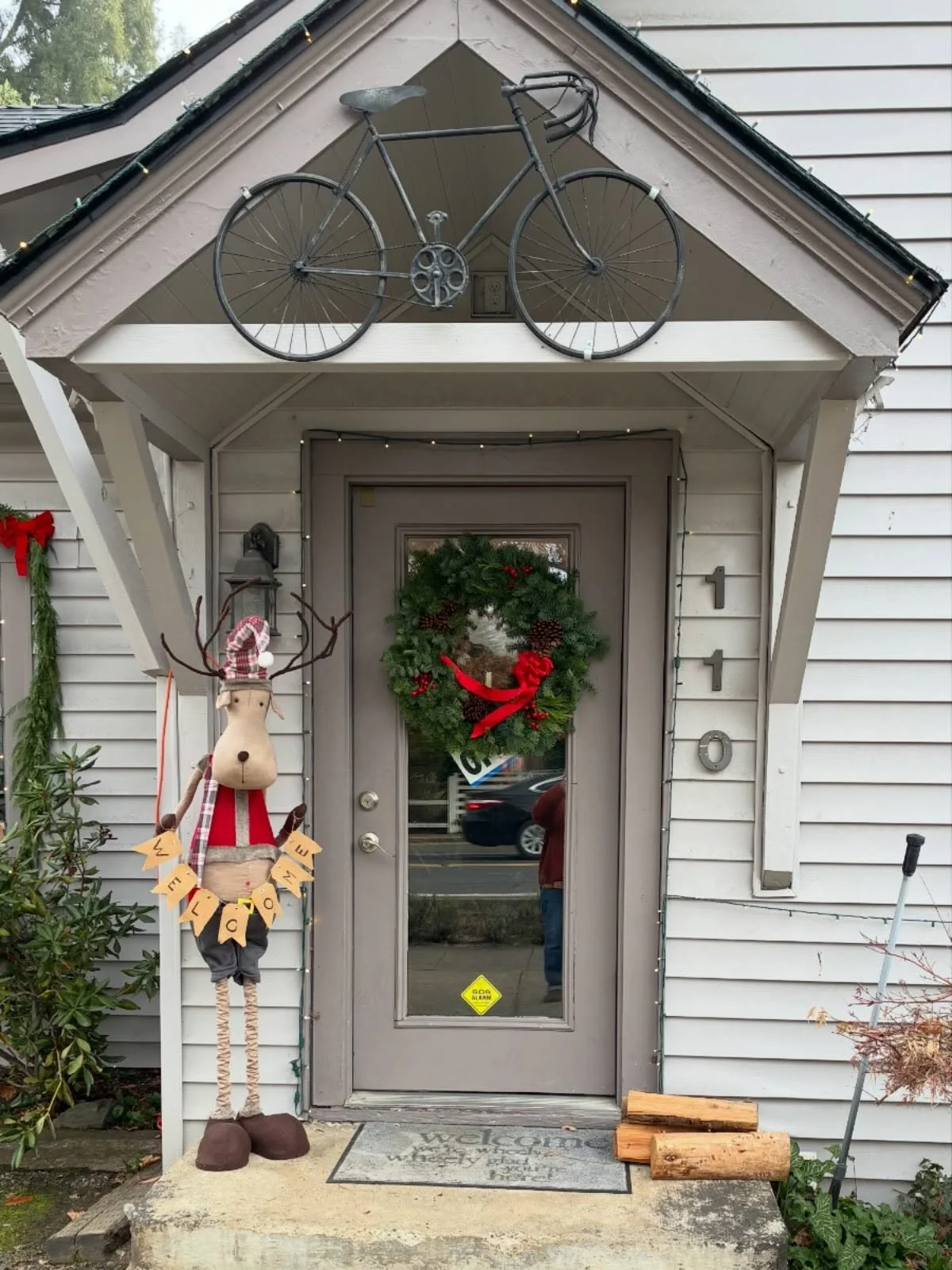 Shop local!!! We&rsquo;re ready for ya! We have lots of bikes and sales. 🚲🚲🚲🚲🚲🚲🚲🚲🚲#wearesantaselves #bikeunderthetree #treatyourself #newbike #whywait #callustoday