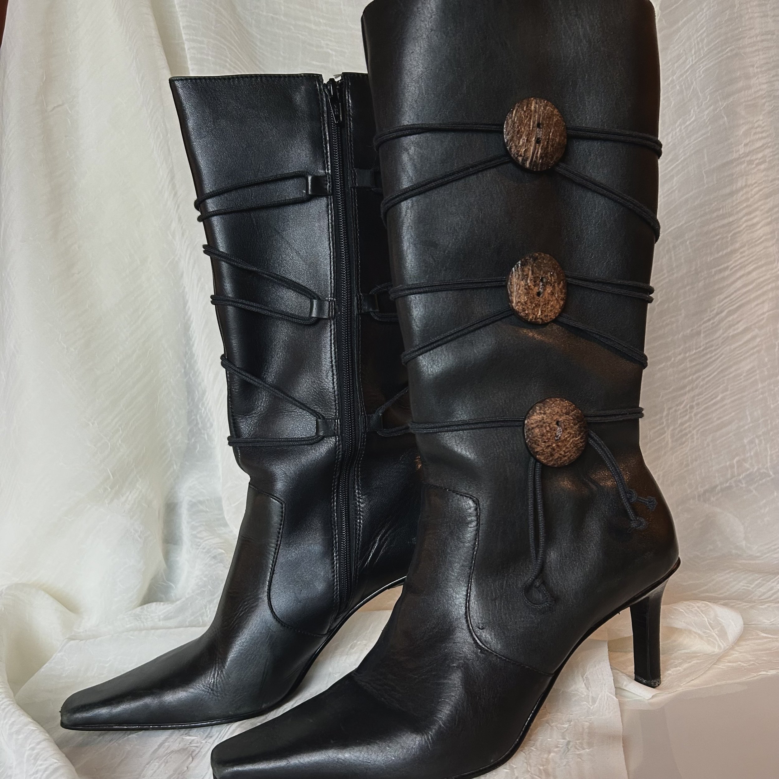 Boots the House