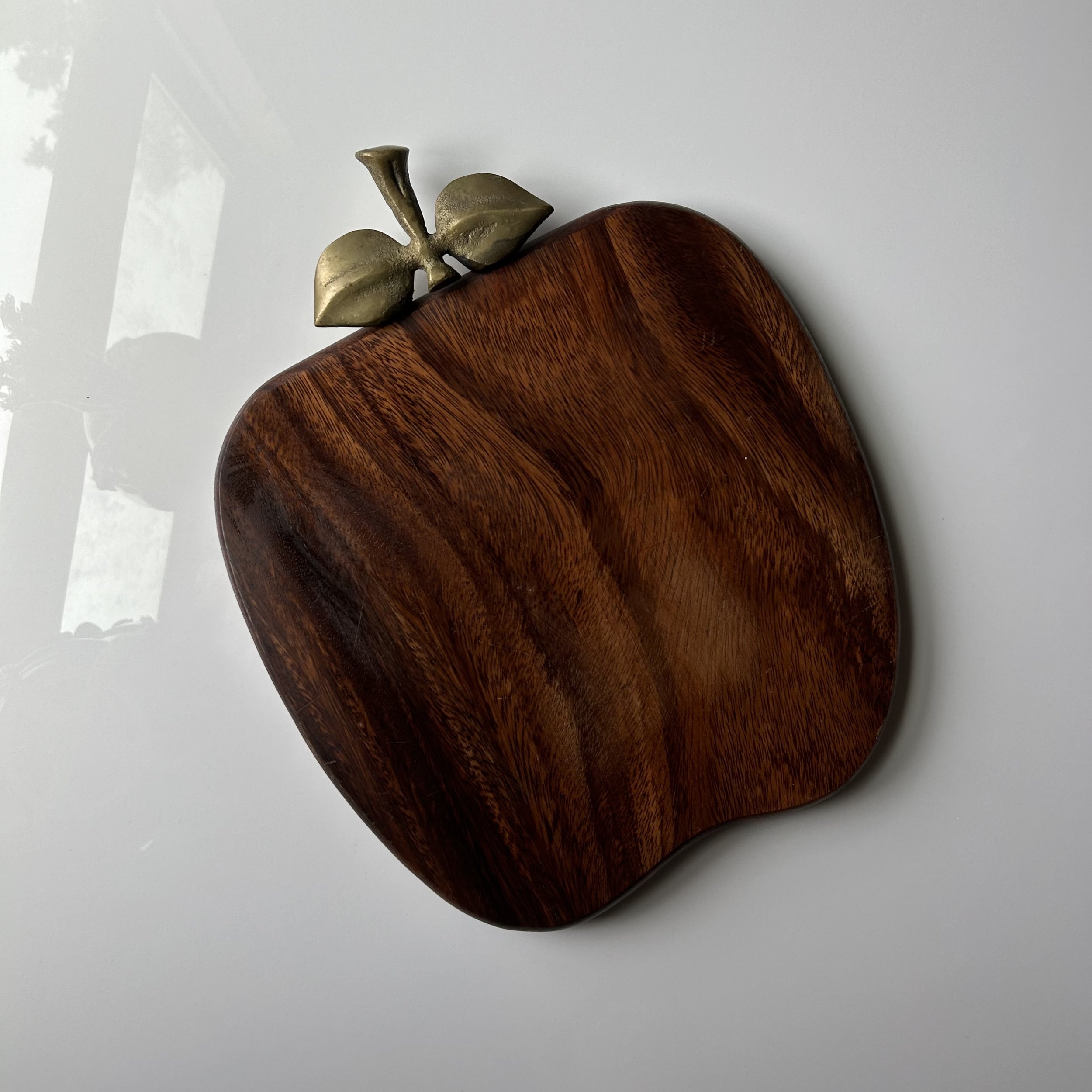 Appleseed Cutting Board