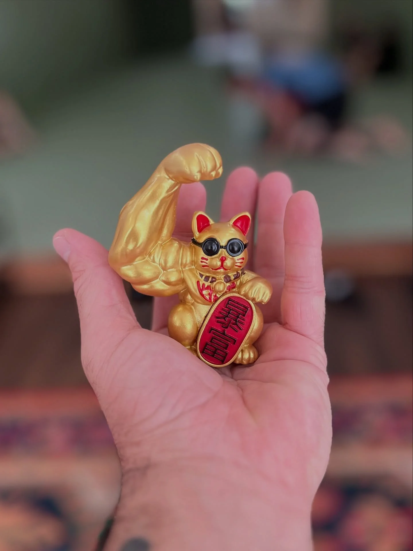 Thank you @xjamesxwalton for blessing our space with a lucky cat for eons to come, and for giving us the opportunity to (humbly) express how buff we are.

Now back to the mat!

*If you&rsquo;re new here, come take advantage of our 2-day free trial. N