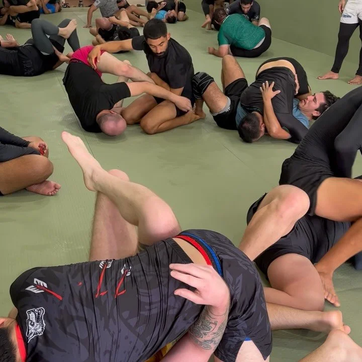 ANNIVERSARY OPEN MAT! This SUNDAY OCT 26 at NOON. Come celebrate and get some rounds in, or just sit on the wall and hang! Around 3PM we will screen the 2002 MMA documentary The Smashing Machine.

Thank you to everyone who has helped build this stron