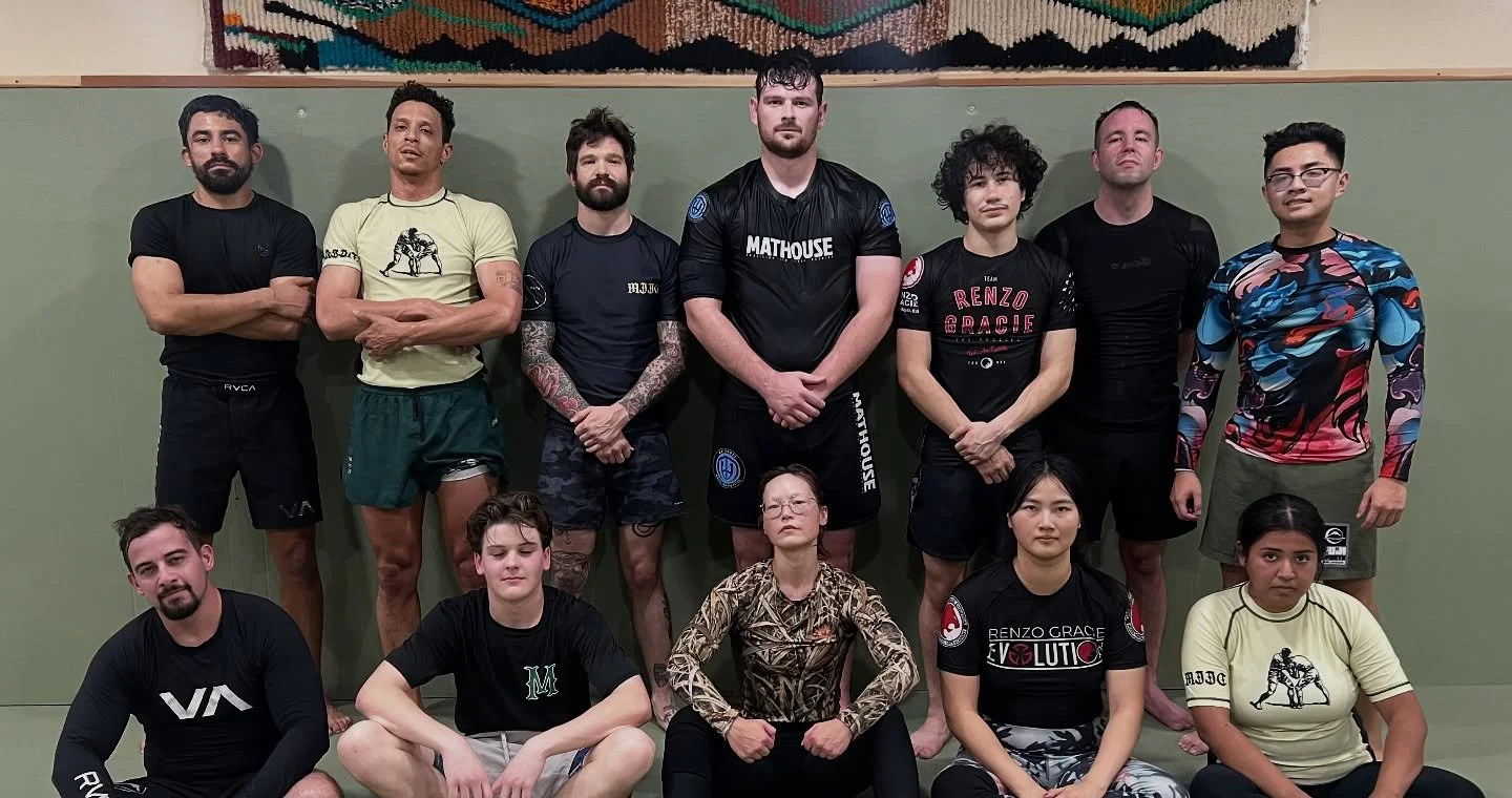 Don&rsquo;t let an inch of RAIN keep you from TRAIN.

Come strike, scramble, strangle, and scrap.

#bjj #jiujitsu #muaythai #mma #mixedmartialarts #ﬁtness #selfdefense #laopenmat #losangeles #submission #striking #scramble #strangle #scrap #monrovia 