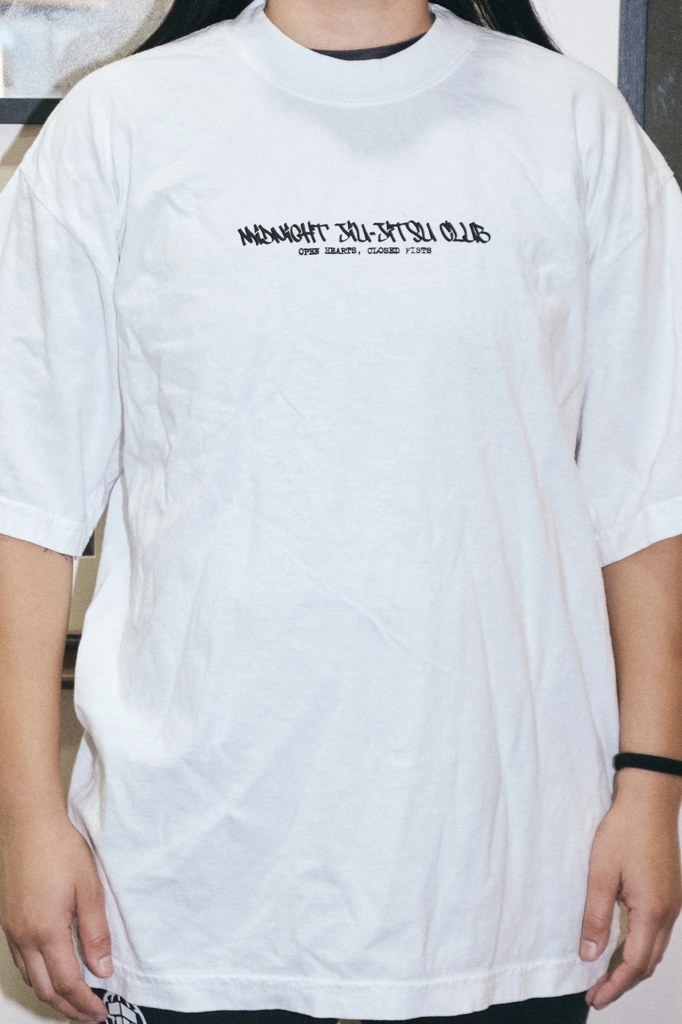 MIDNIGHT DARKNESS WHITE T-SHIRT