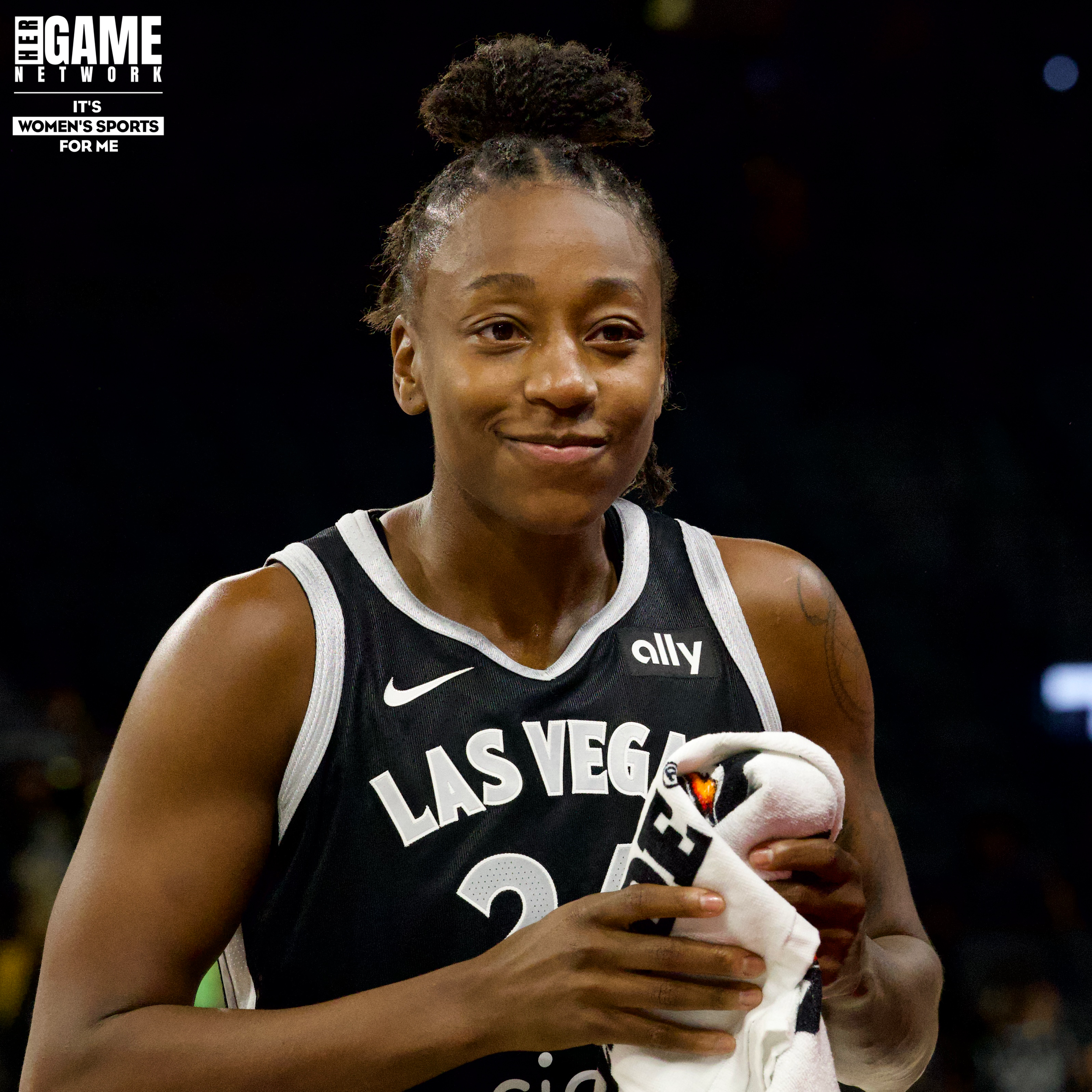 Aces Rally Late Behind Jewell &amp; Jackie to Beat Wings