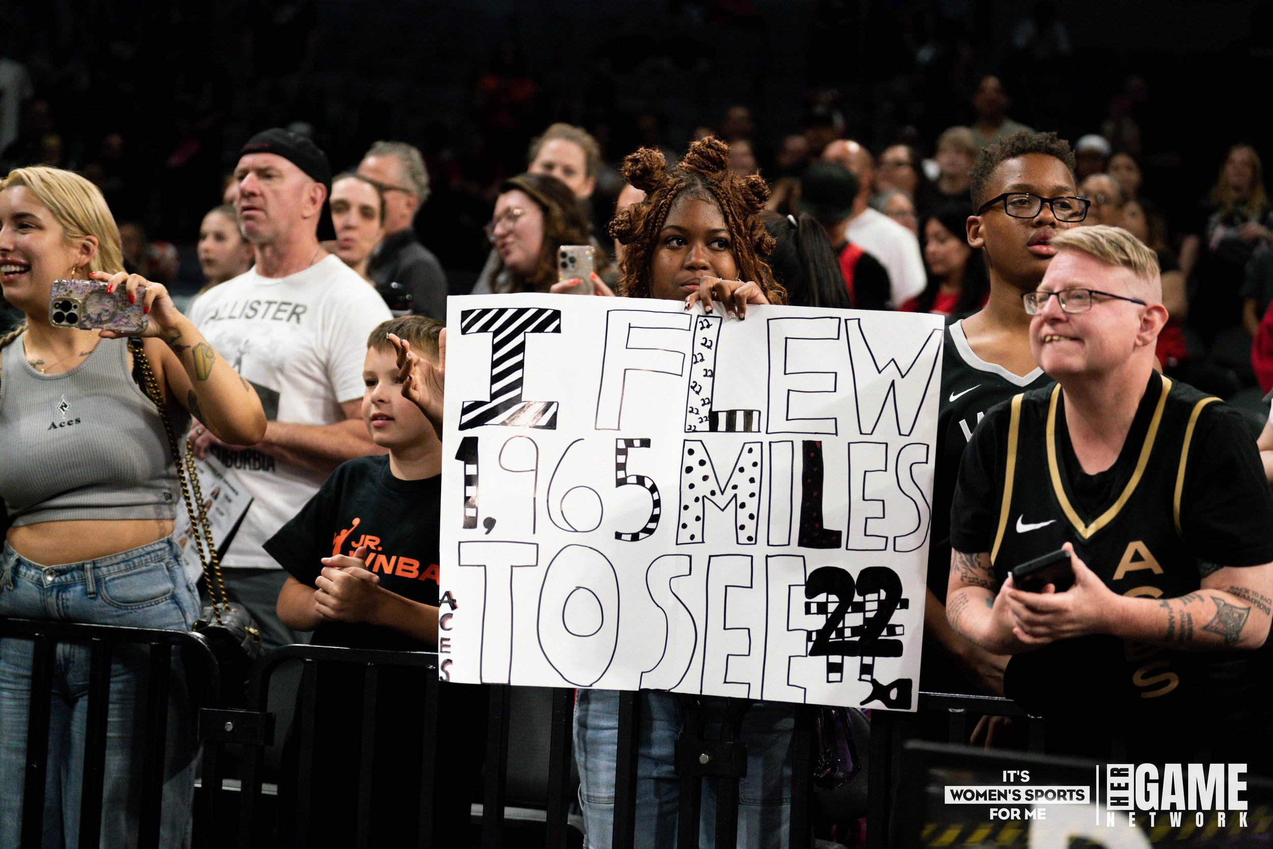 LA Sparks at LV Aces_Michelob ULTRA Arena_5.30.2025_by Alishia Stevens HGN-97.jpg