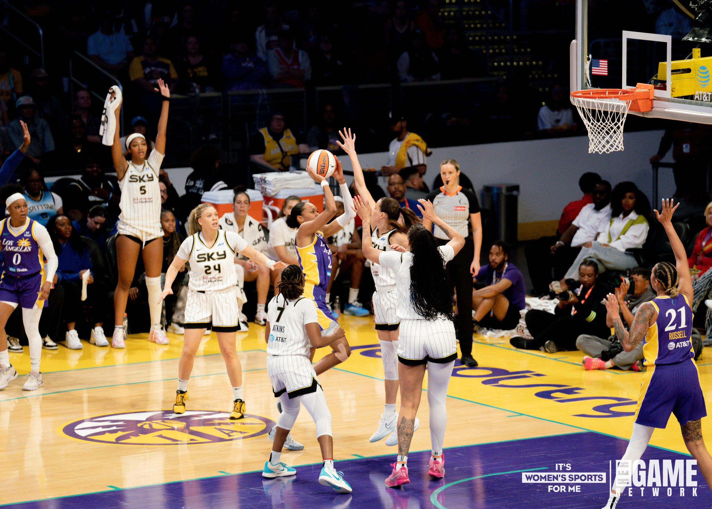LA Sparks vs Chicago Sky_Crypto.com Arena_5.25.2025_by Alishia Stevens HGN-7.jpg