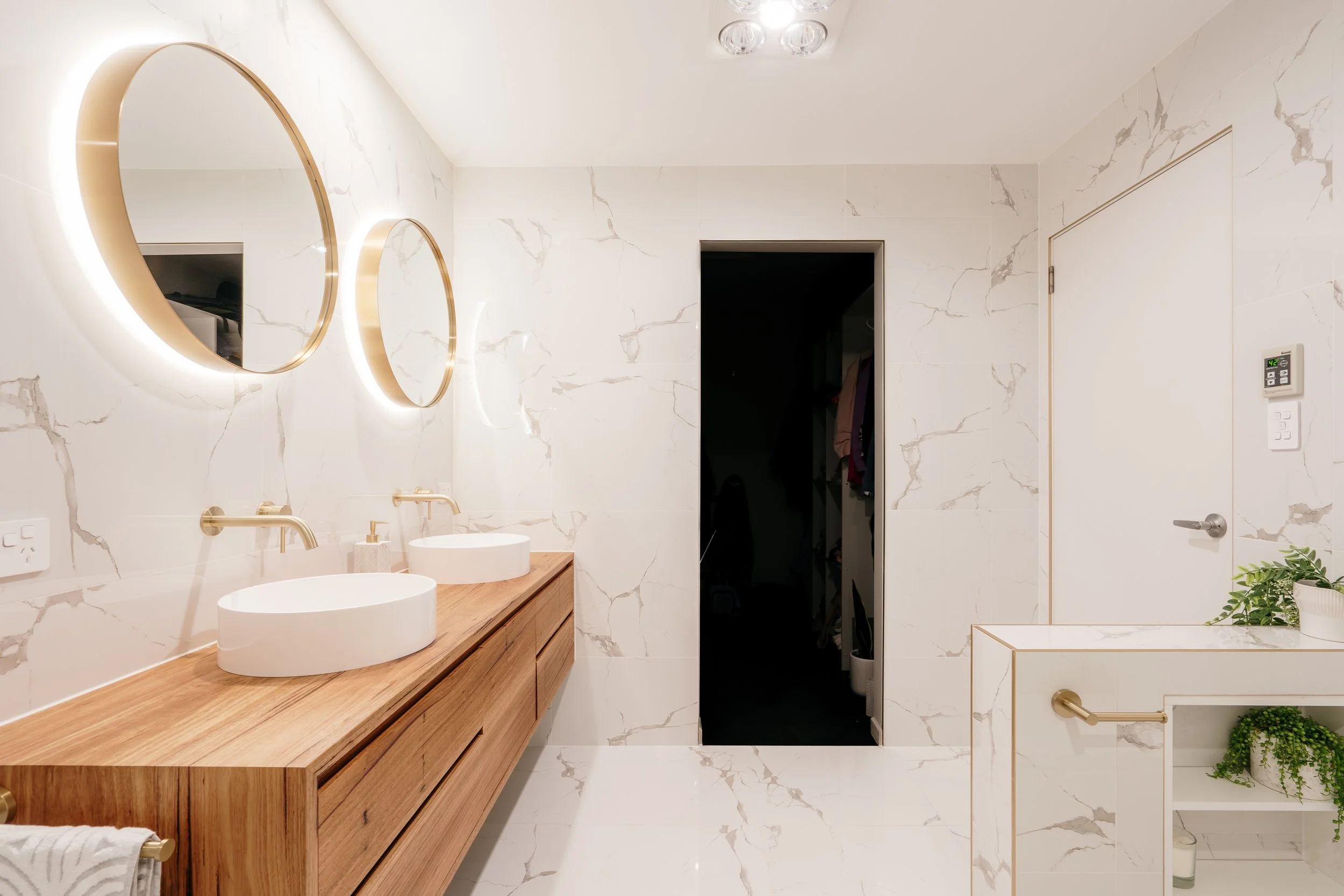 AriseBuilding - Taroona Bathroom - 18.jpg