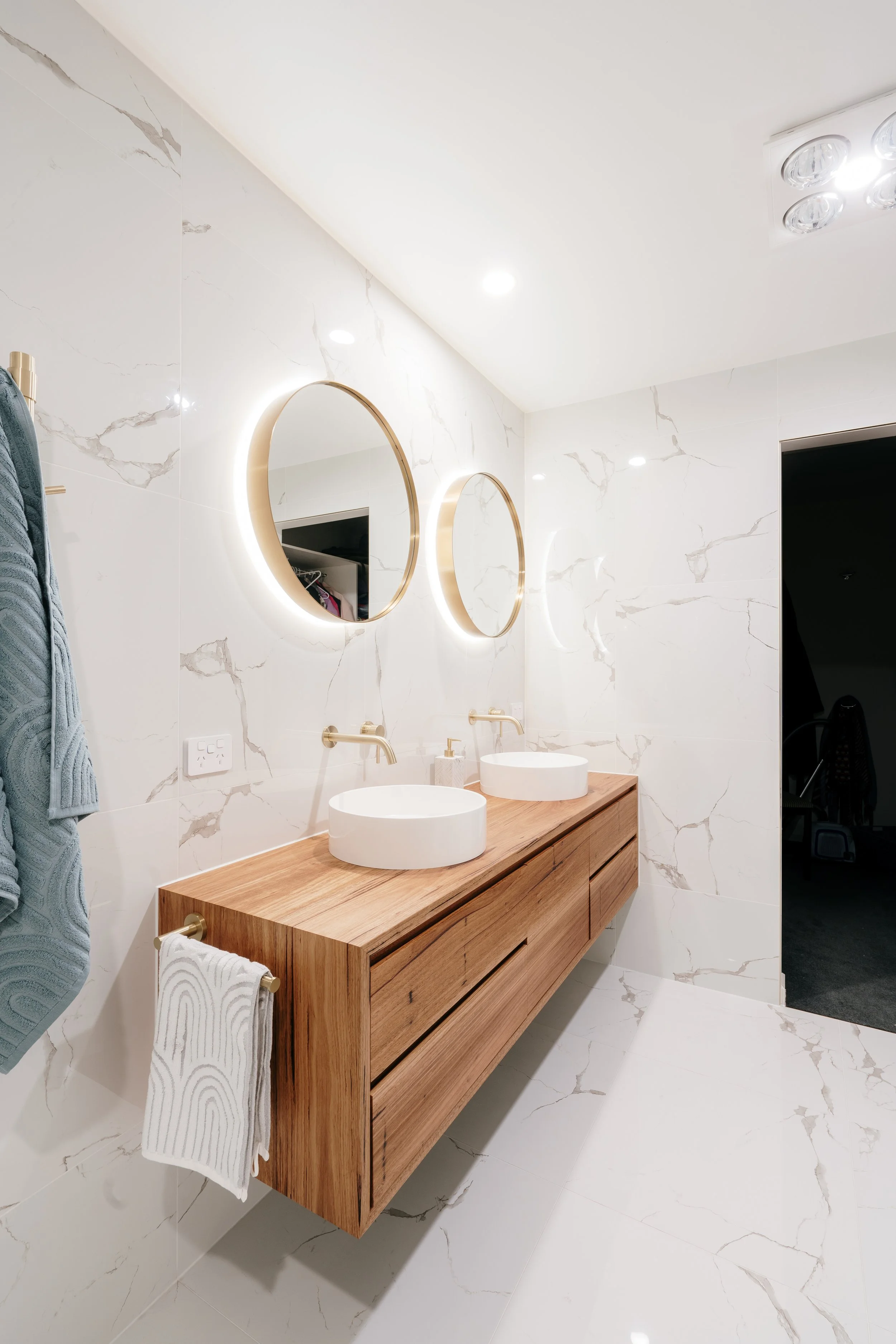 AriseBuilding - Taroona Bathroom - 14.jpg