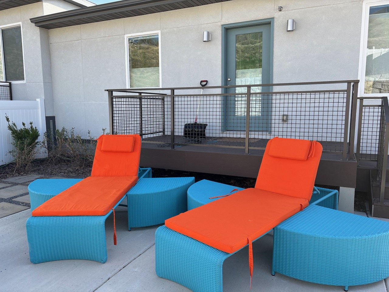 Agusti - Sun Lounger