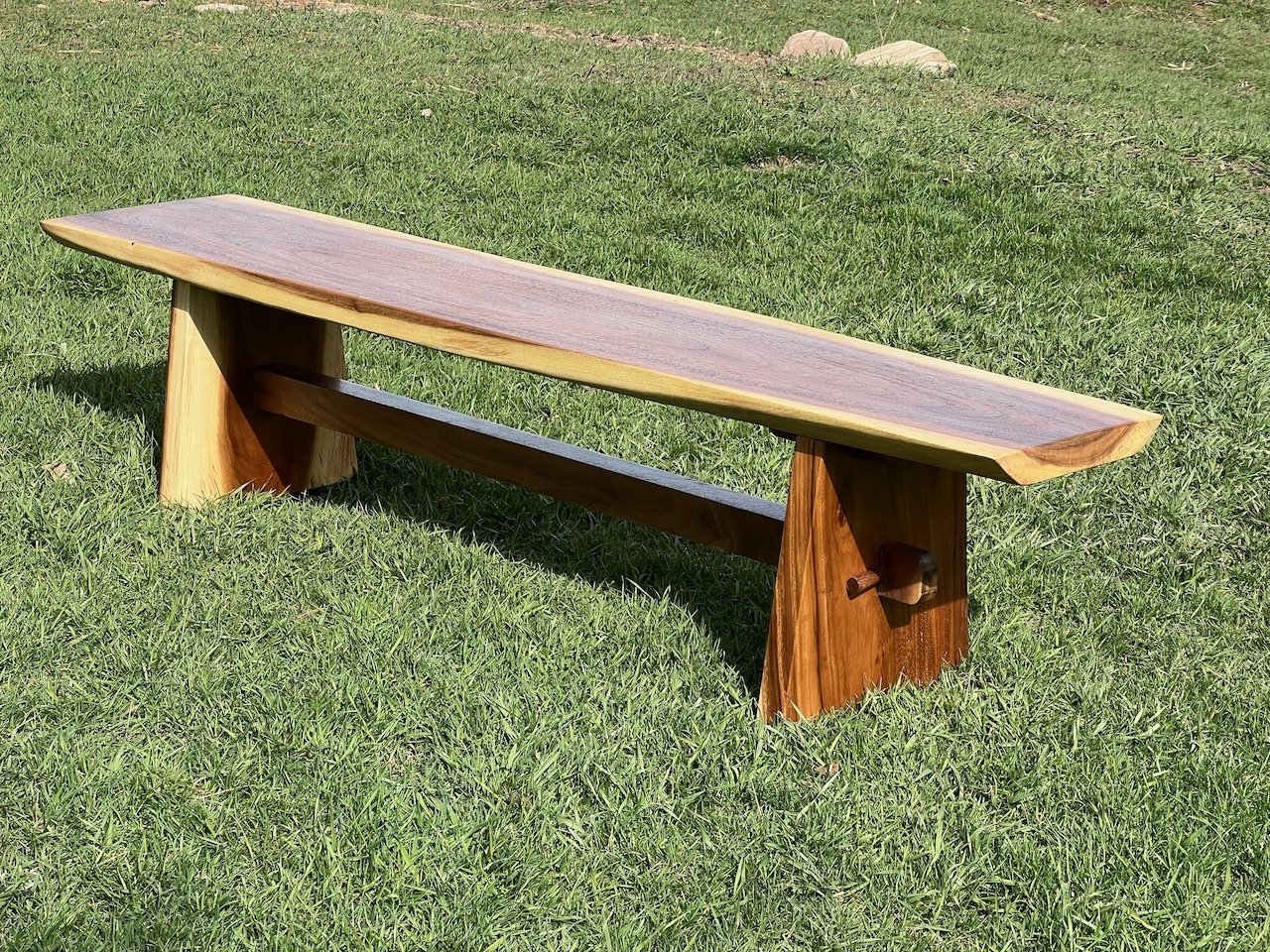 Semplic - Bench