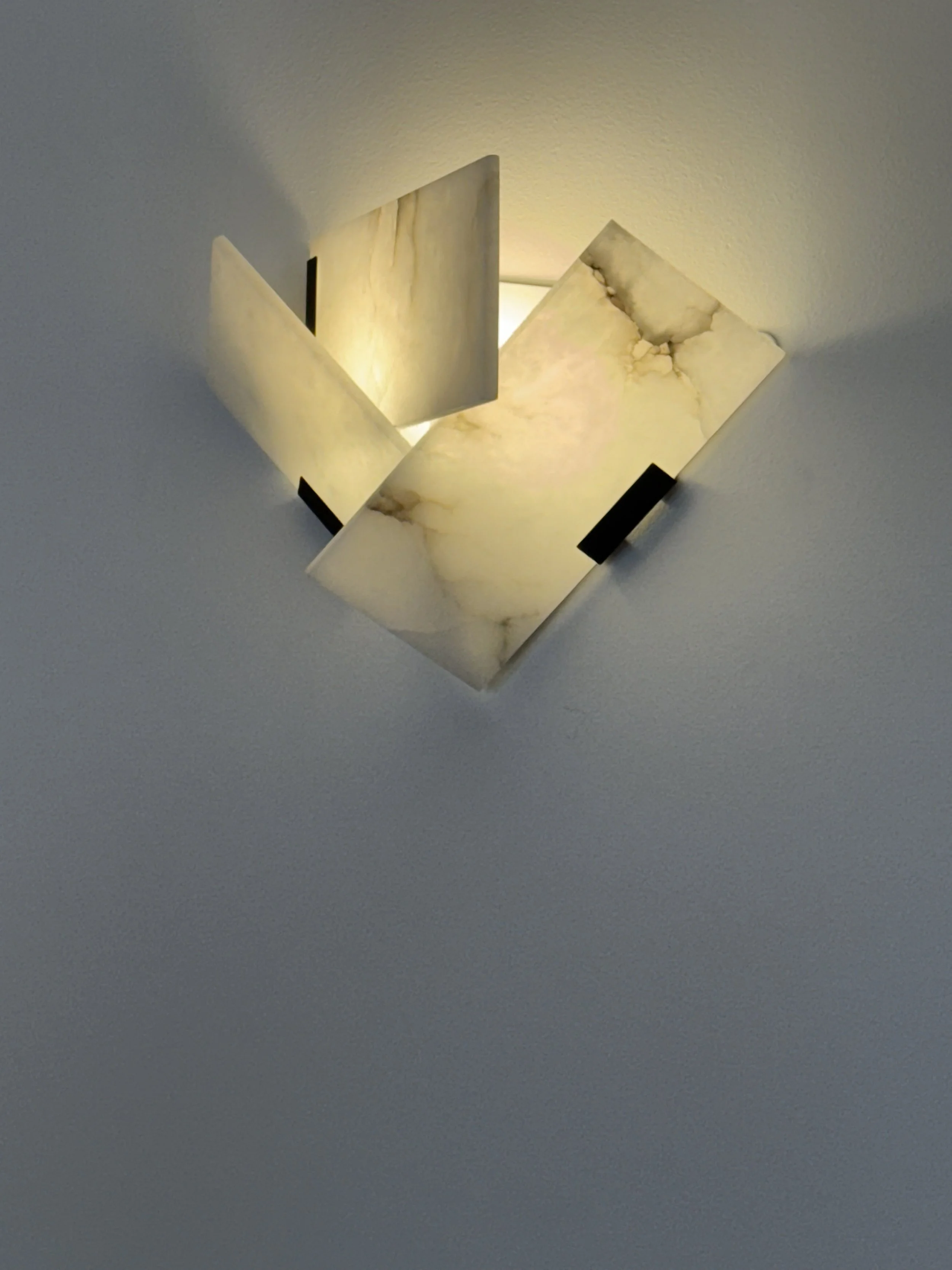 Biehler-Graveleine-wall-lamp.jpeg