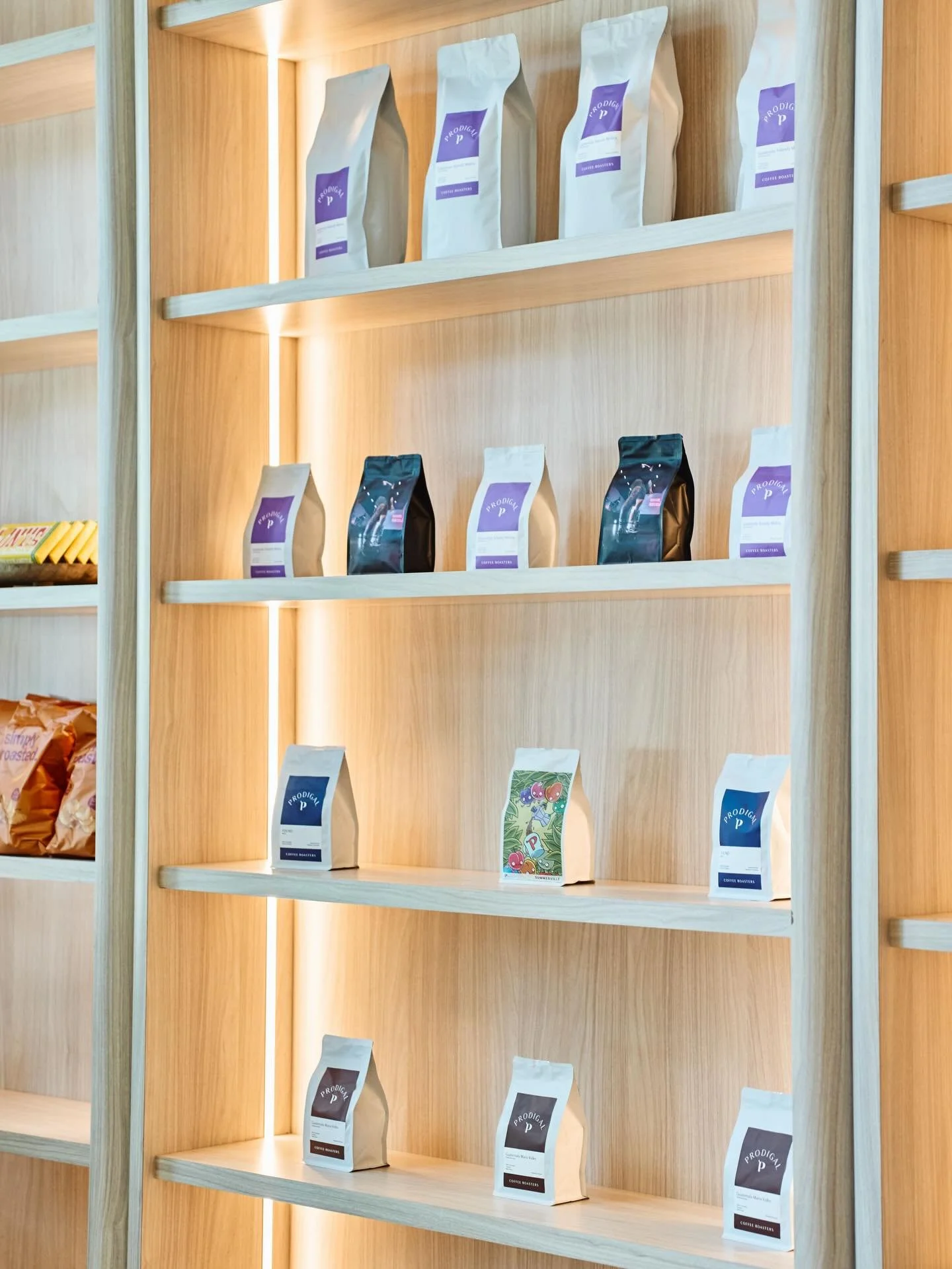 Big fan of our coffee? Take some with you! Our pals @prodigalcoffeeroasters know how to put on a good roast ;) 

#southbankmelbourne #docklandsmelbourne