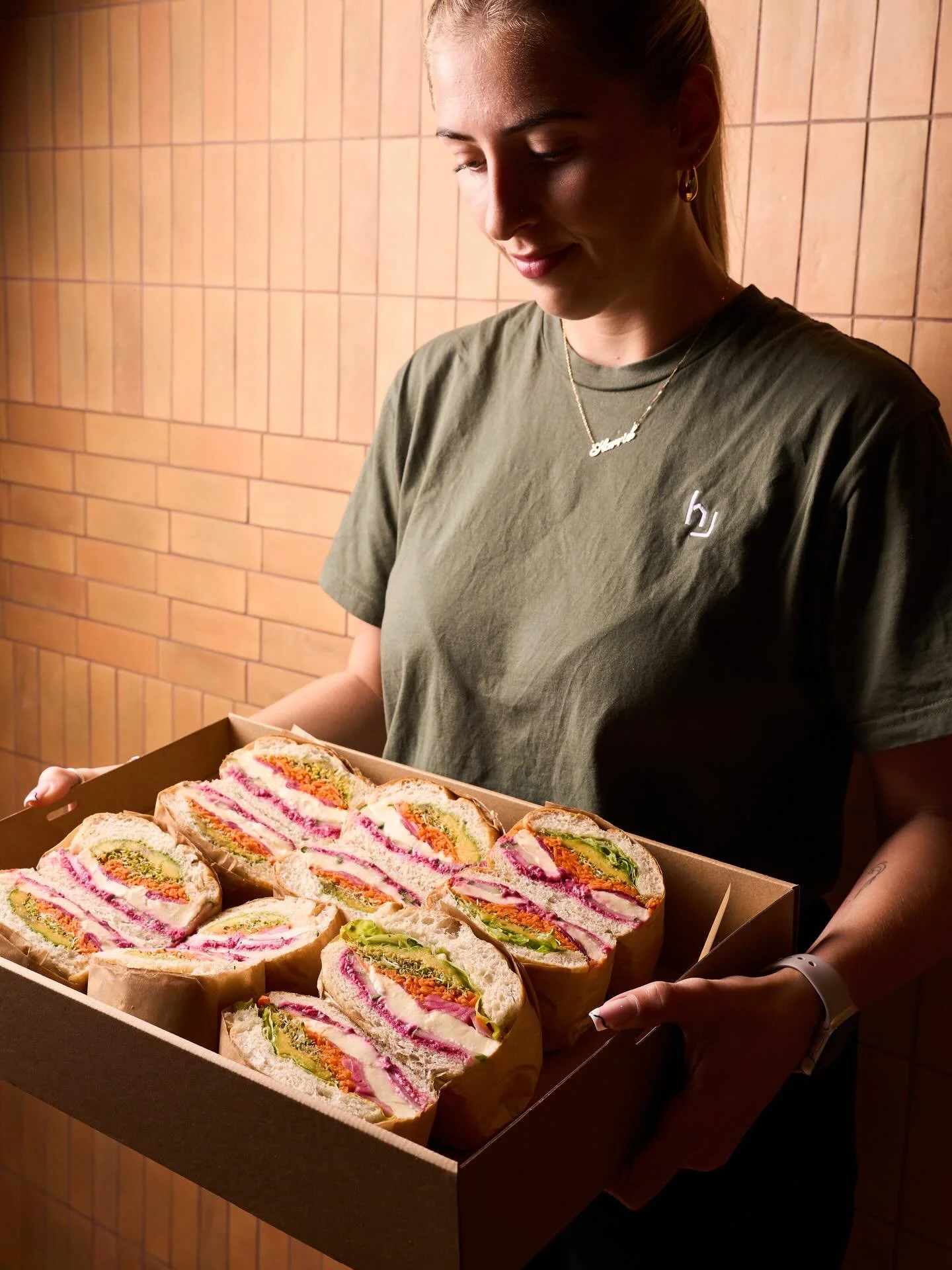 Corporate catering doesn&rsquo;t have to be a chore. Make it easy with Milkbar. Stacks of options. Vego and gluten free options. Sweet and savoury. Docklands and Southbank sorted ✅ 
#docklandsmelbourne #southbankmelbourne #cateringmelbourne #melbourn