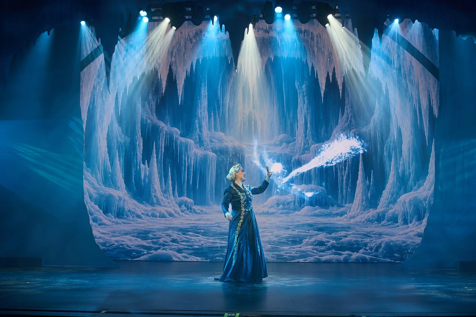 Frozen_12526872405.jpg