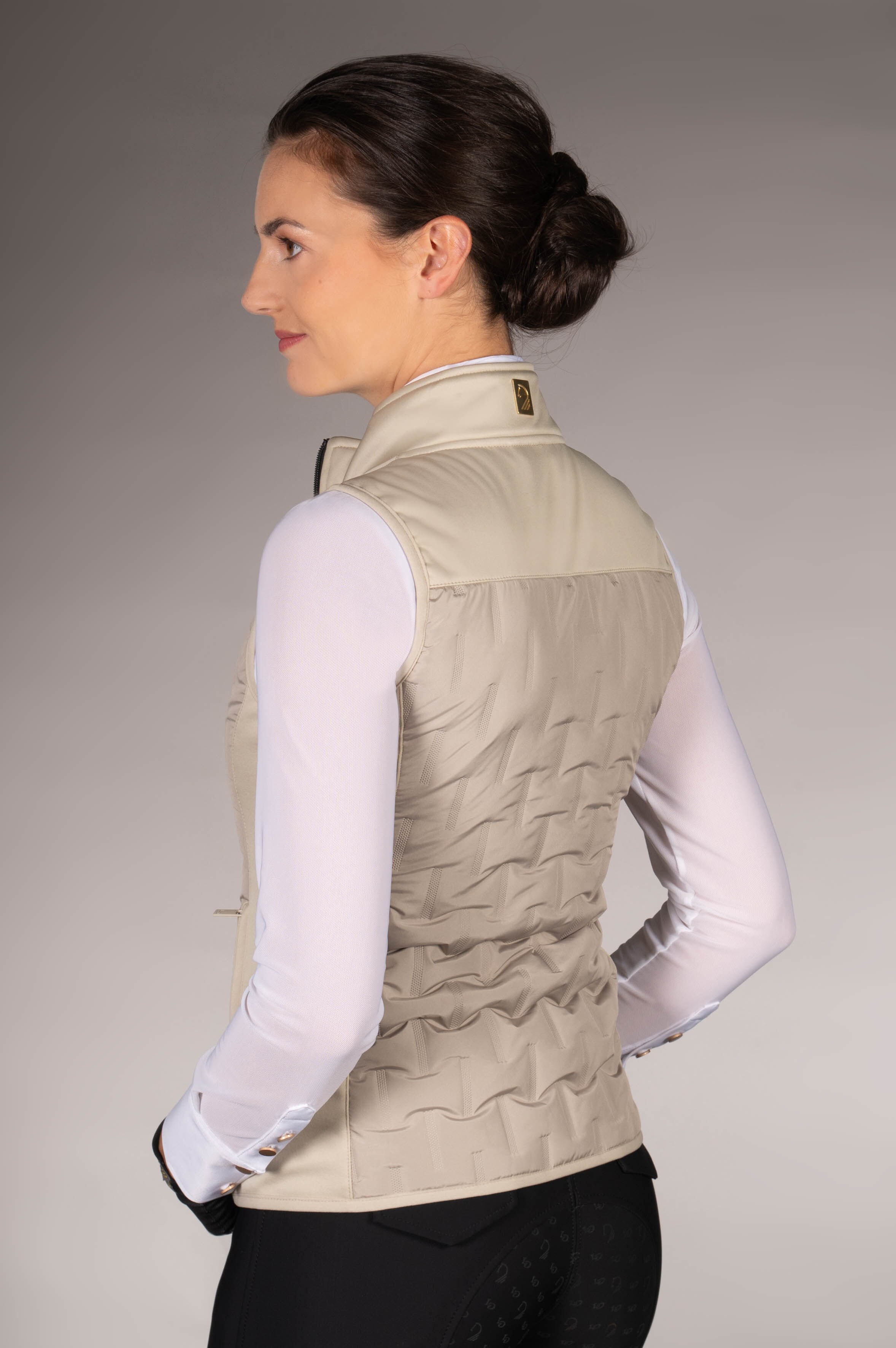 15720_9517_model_back_1_74408.jpg