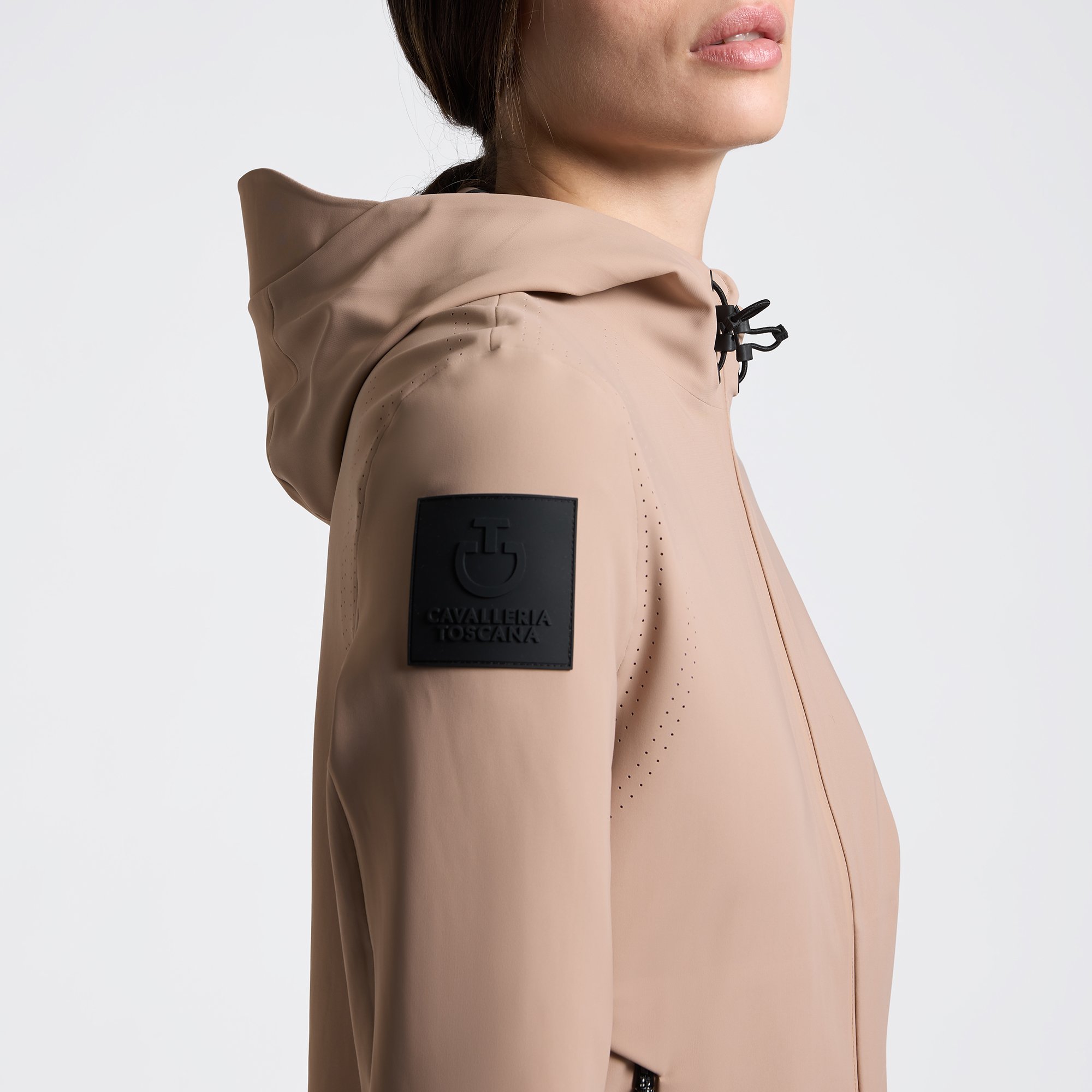 GID323_JE246_4I00_03 (1).jpg