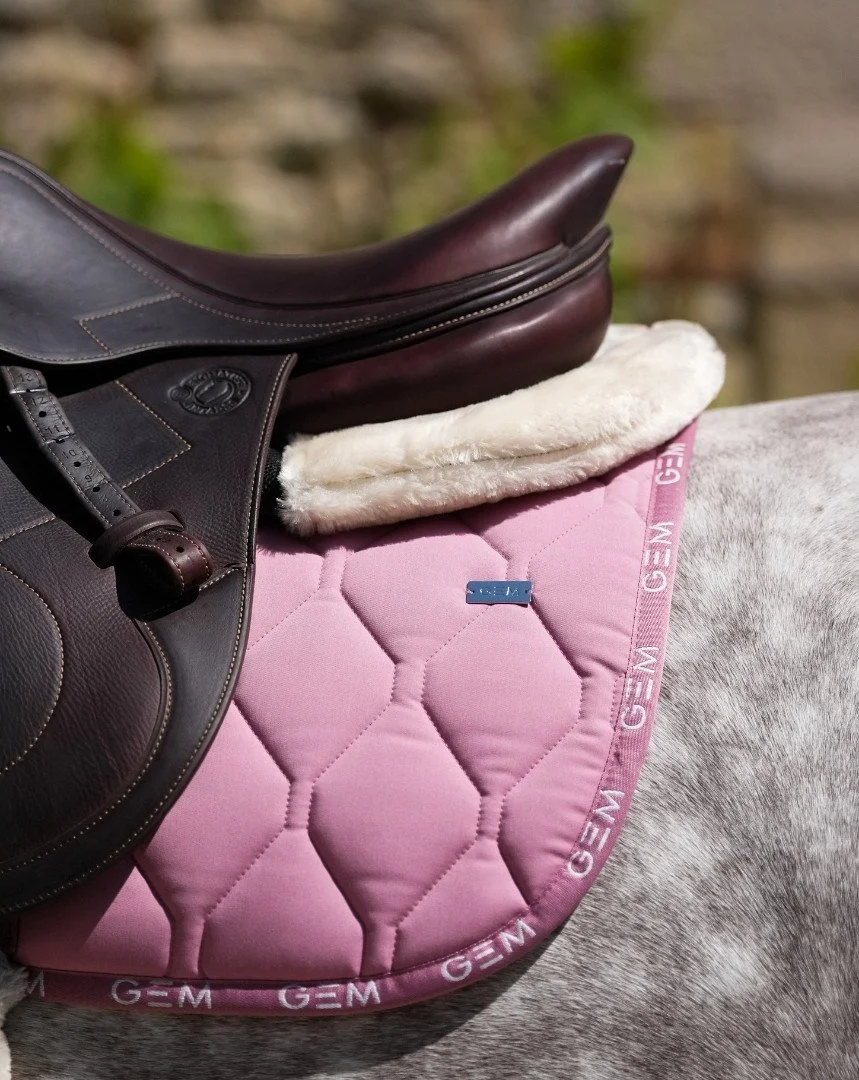 tapis-de-selle-love-gem (7).jpg