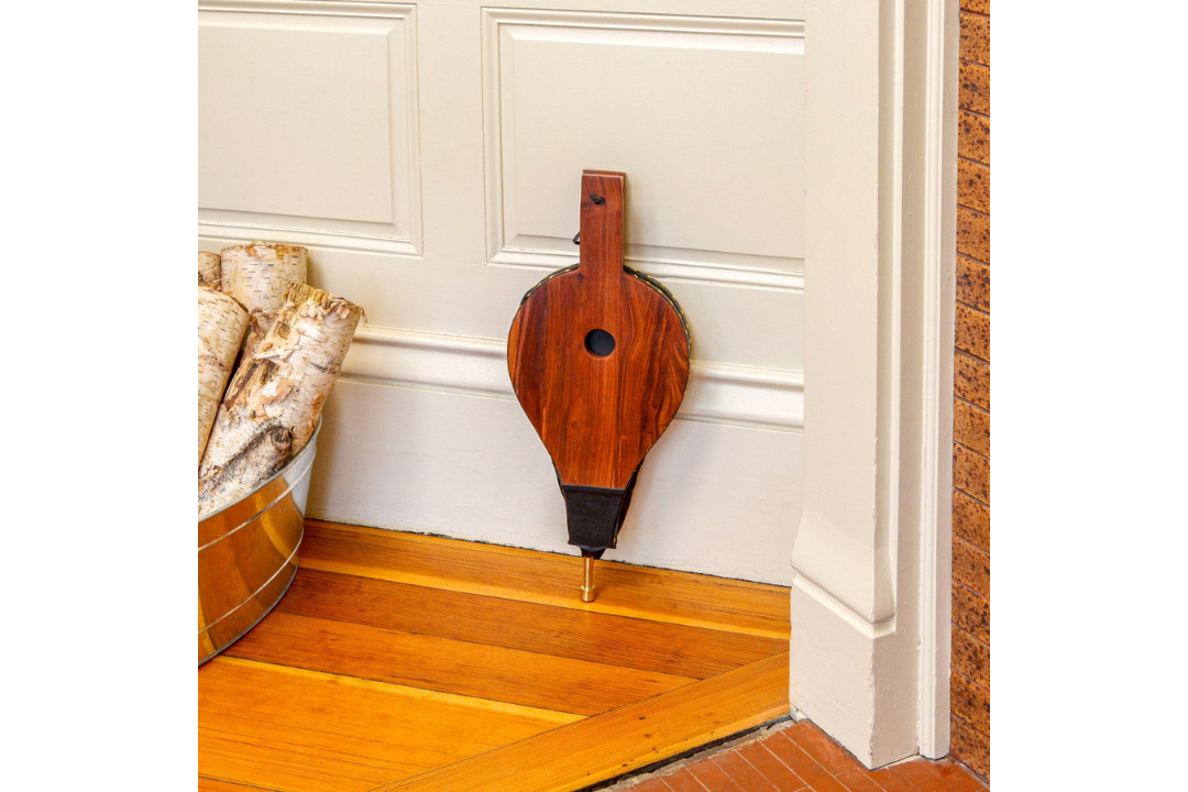 Durable Lodge Fireplace Bellows – Sheesham Wood with Brass Nozzle and Faux Leather