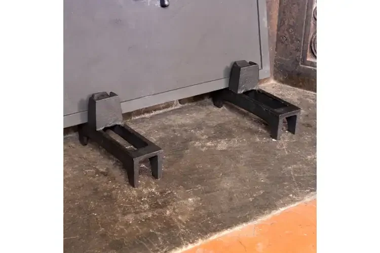 Pair or Fireback Feet – Cast Iron Fireplace Support Boots