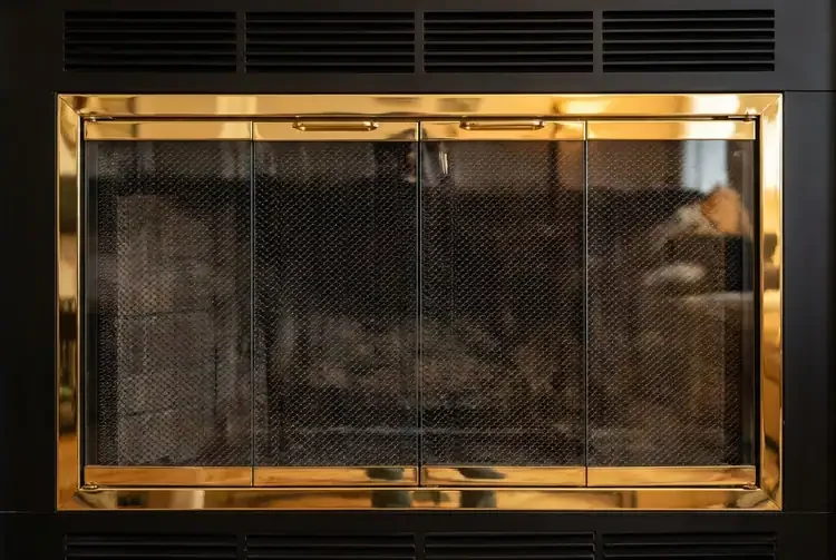 PolishedBrass-RainbowDoor-NadiasFireplaceTips-Installed-OPTIONAL SCREEN-SHOWN