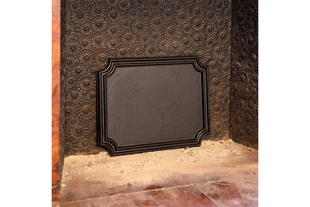 Plain Design Fireback – Cast Iron Fireplace Heat Reflector with Biscuit Corners and Black Powder Coated Finish