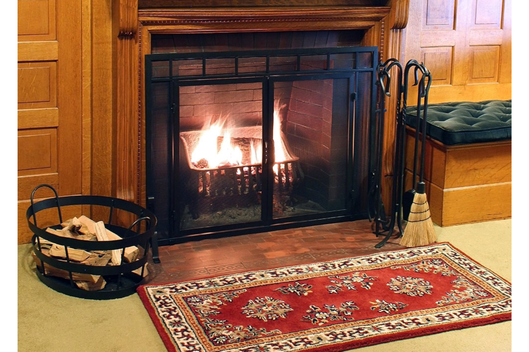 Sidelight Classic Fireplace Screens with Doors in 39" W x 31" H