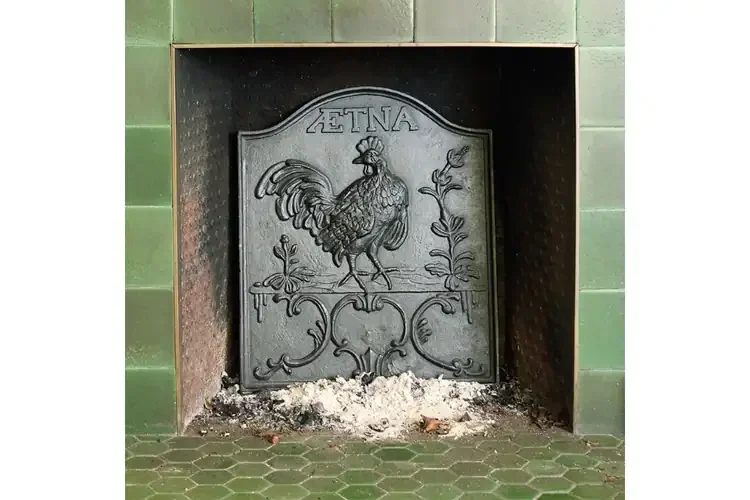 Aetna Fireback – 19th-Century Americana Cast Iron Fireplace Heat Reflector