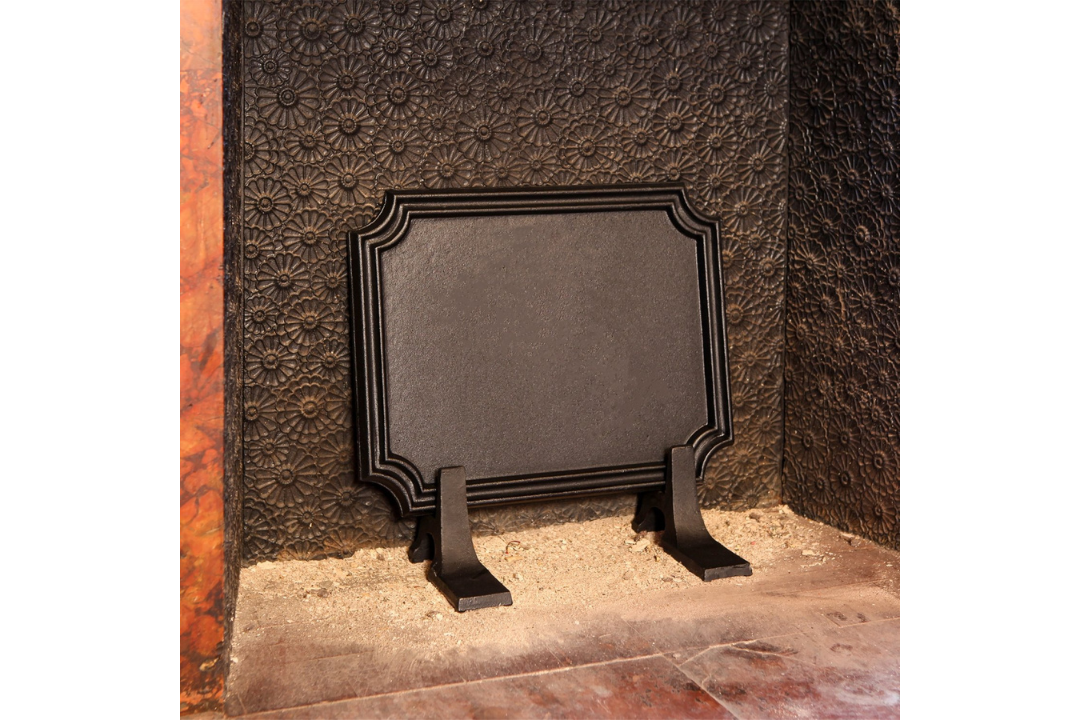 Plain Design Fireback – Cast Iron Fireplace Heat Reflector with Biscuit Corners