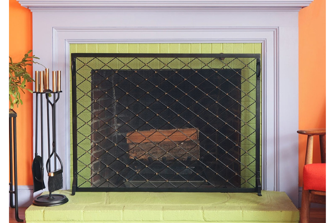 Harlequin Flat Fireplace Screen in 44” x 33” Made of Wrought Iron