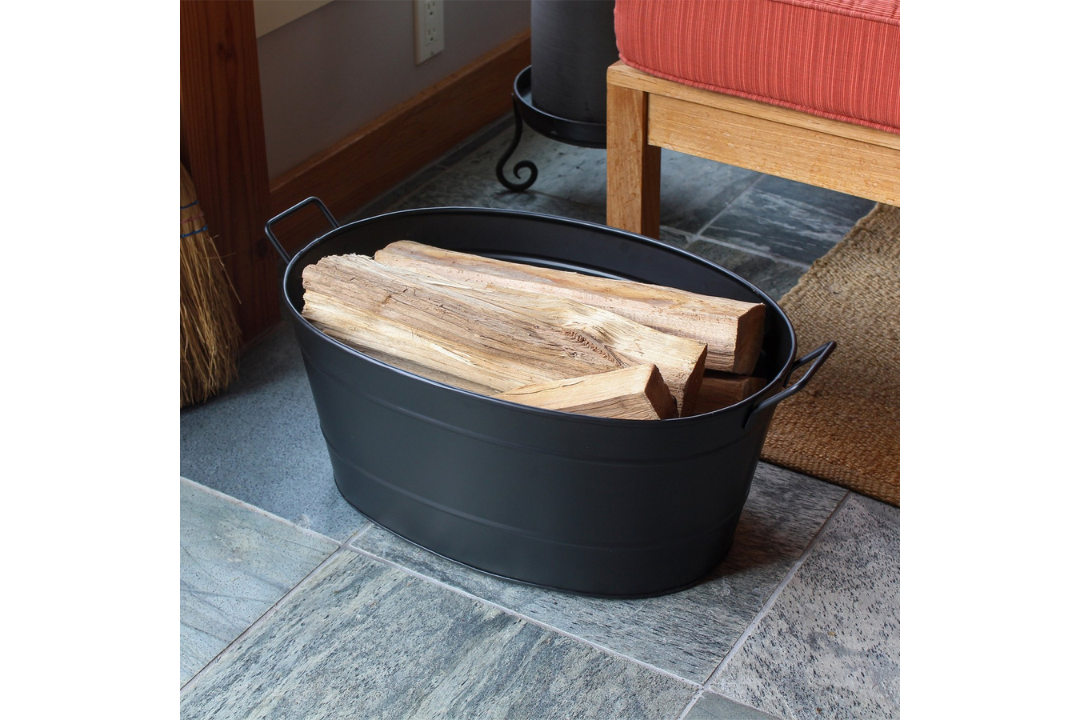 Black Oval Tub with Lid Made of Galvanized Steel