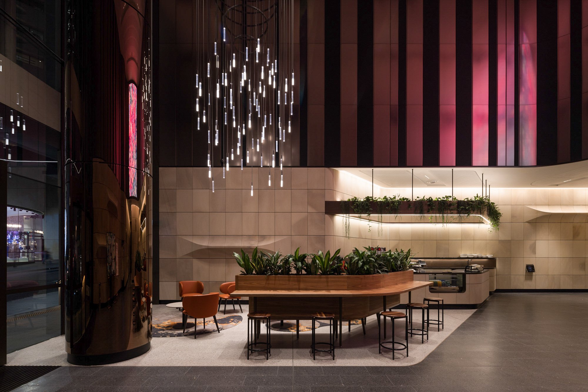 135 King St ground floor lobby