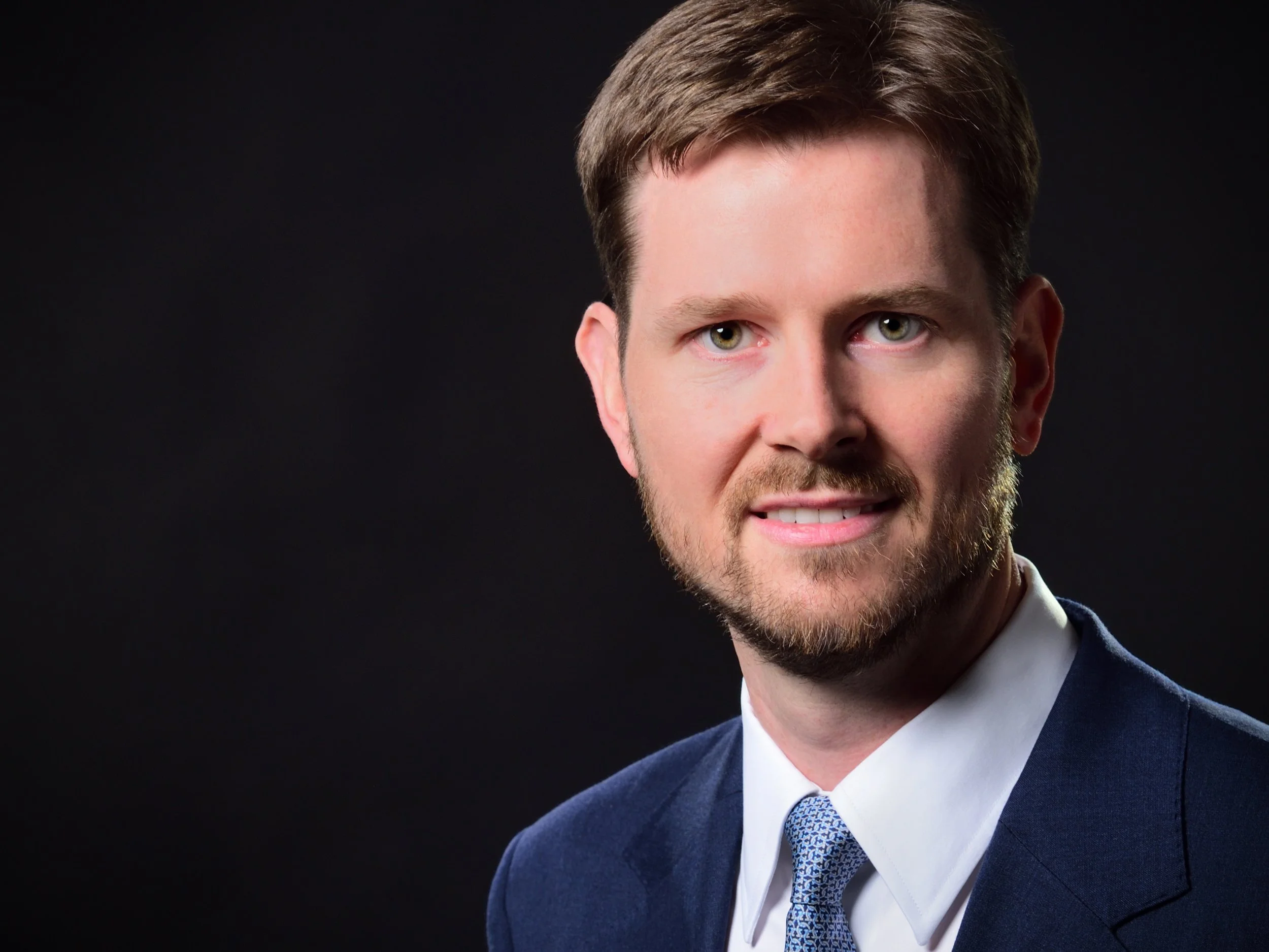 Bewerbungsfoto mit Dramatischer Beleuchtung und starker Wirkung