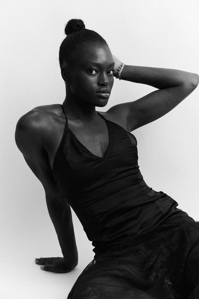 portrait raproché en noir et blanc pour book