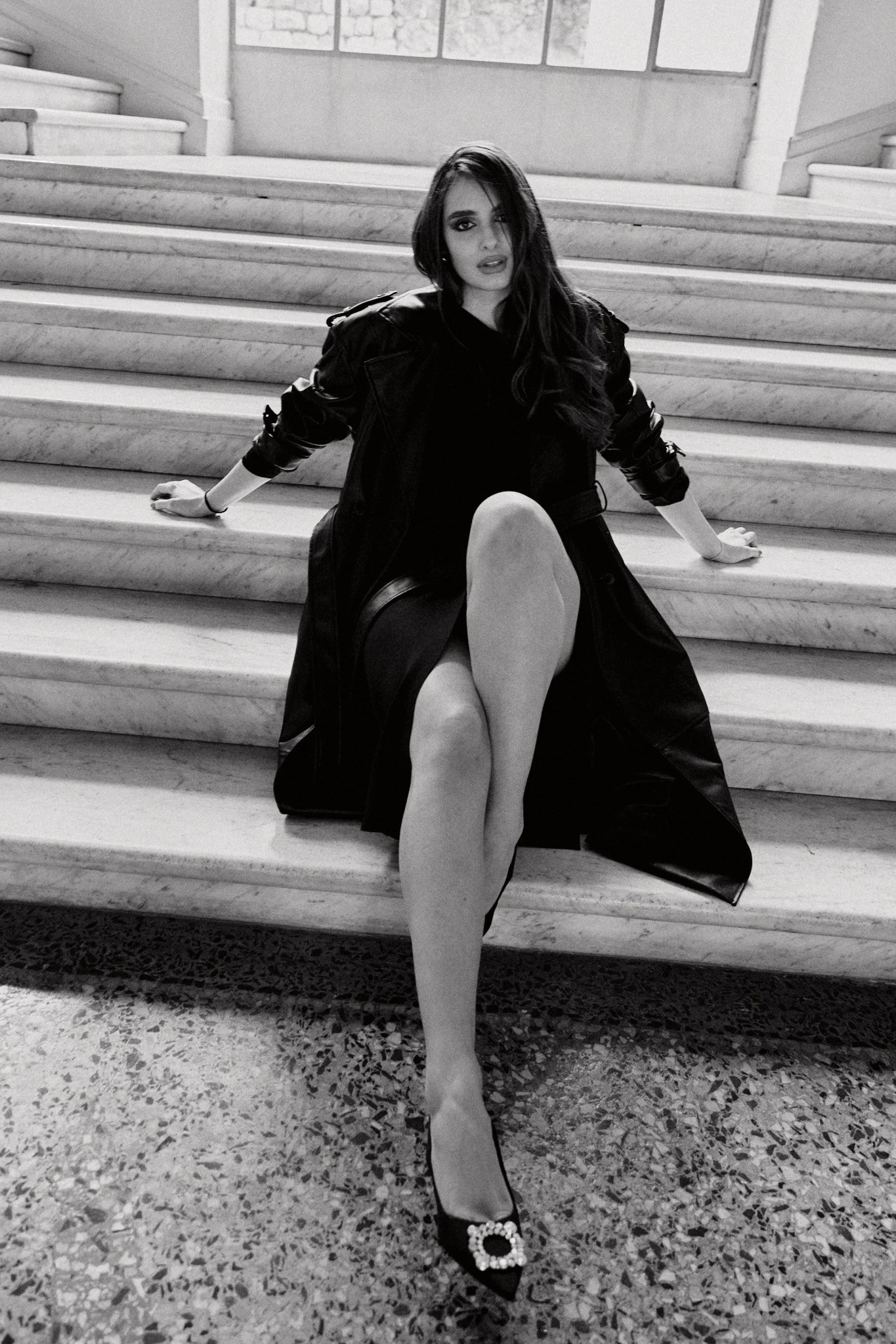 Portrait femme en noir et blanc à Nice