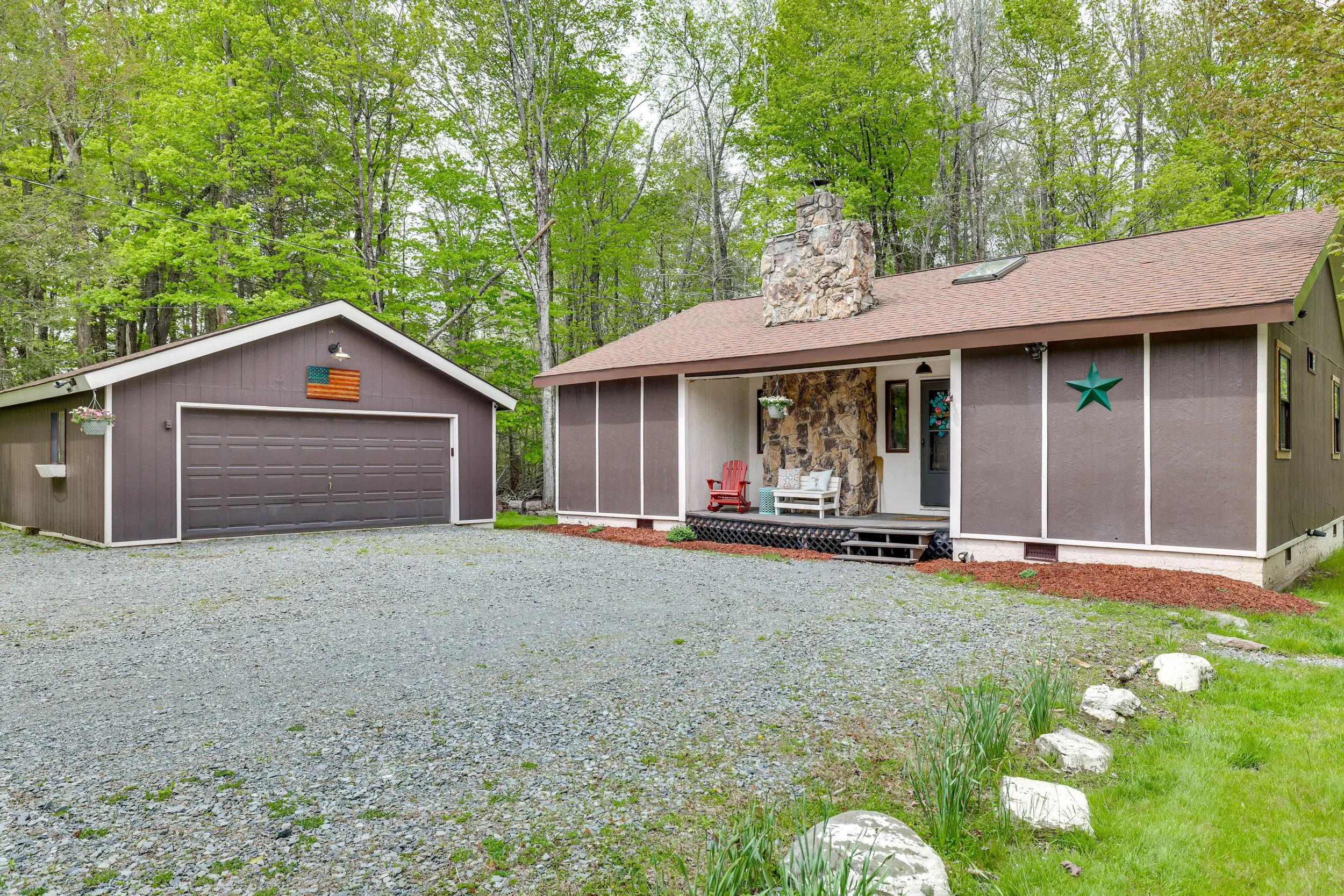 Come stay with us at CnC Hideaway in the Poconos on Lake Wallenpaupack