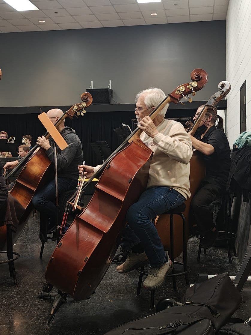 📸 Snapshots from rehearsal Thursday! We can&rsquo;t wait for this year&rsquo;s holiday concert: &lsquo;Seasonal Celebration with Sultans of String&rsquo;. 

This concert always sells out, so secure your seats now and join us for an afternoon of fest