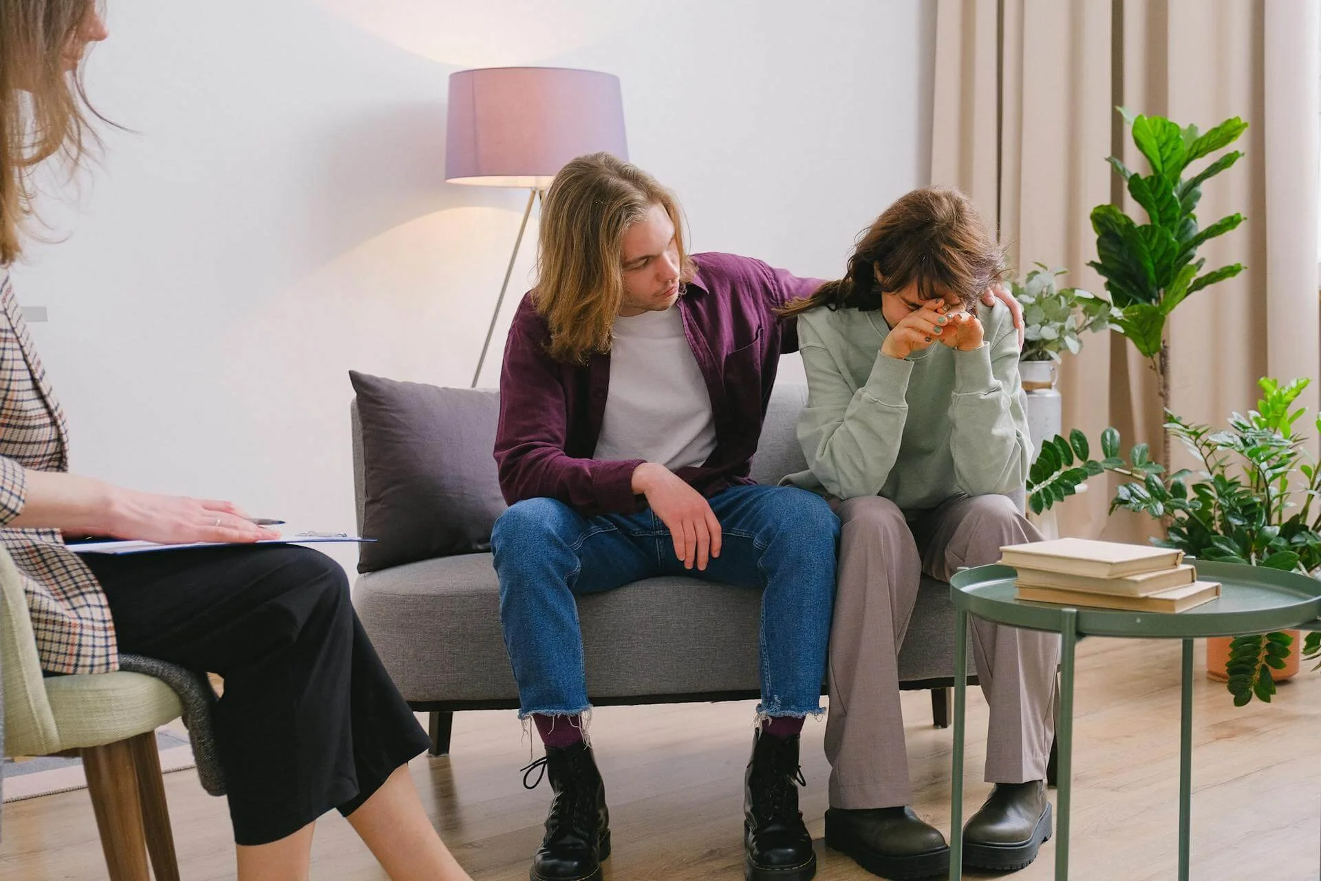 A couple in a difficult conversation