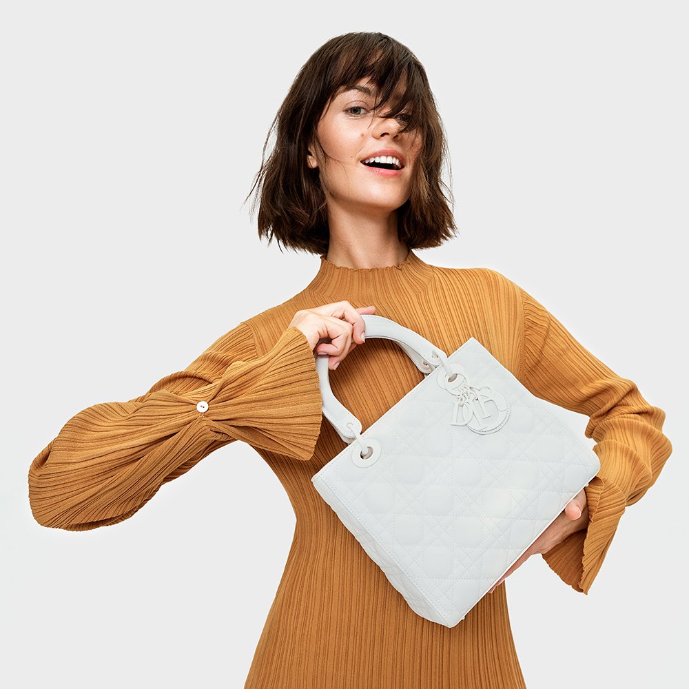 210812_ABOVED_03_THE_CHIC_HOME_ATTIRE_LOOK_153 Kopie.jpg