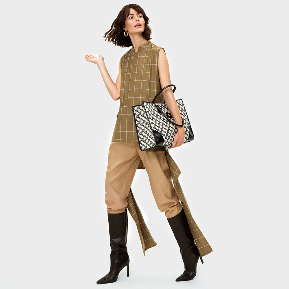 210812_ABOVED_01_THE_MINIMALIST_LOOK_220 Kopie.jpg