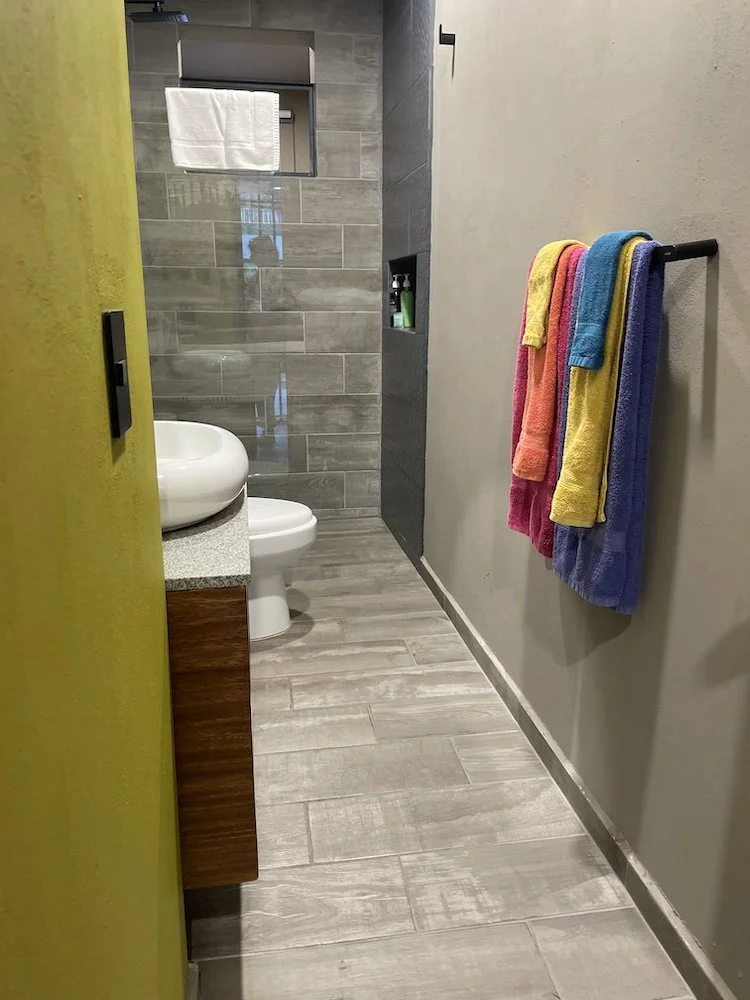 Suite 9_IMG_1348.jpeg