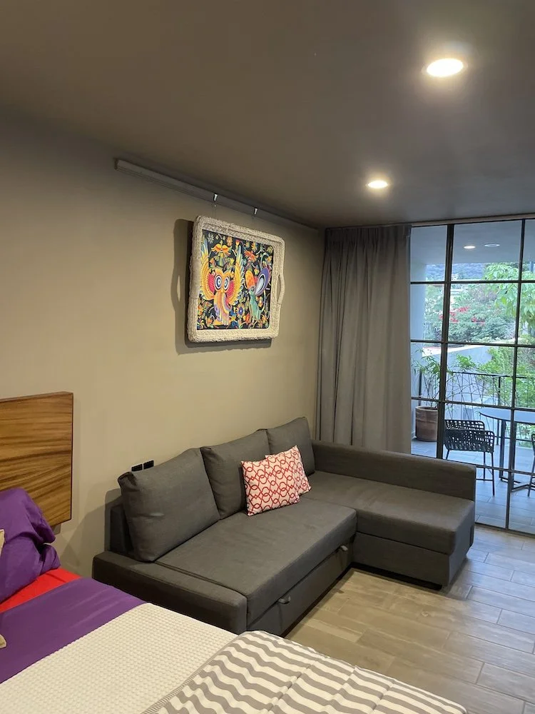 Suite 8_IMG_1364.jpeg